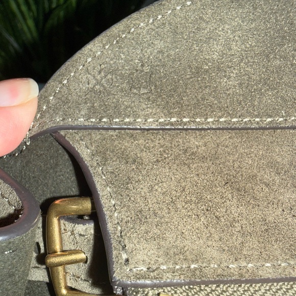 Coach Olive Suede Soft Empire 28 - Picture 11 of 11